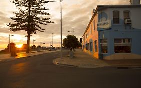 Beach Hotel Burnie