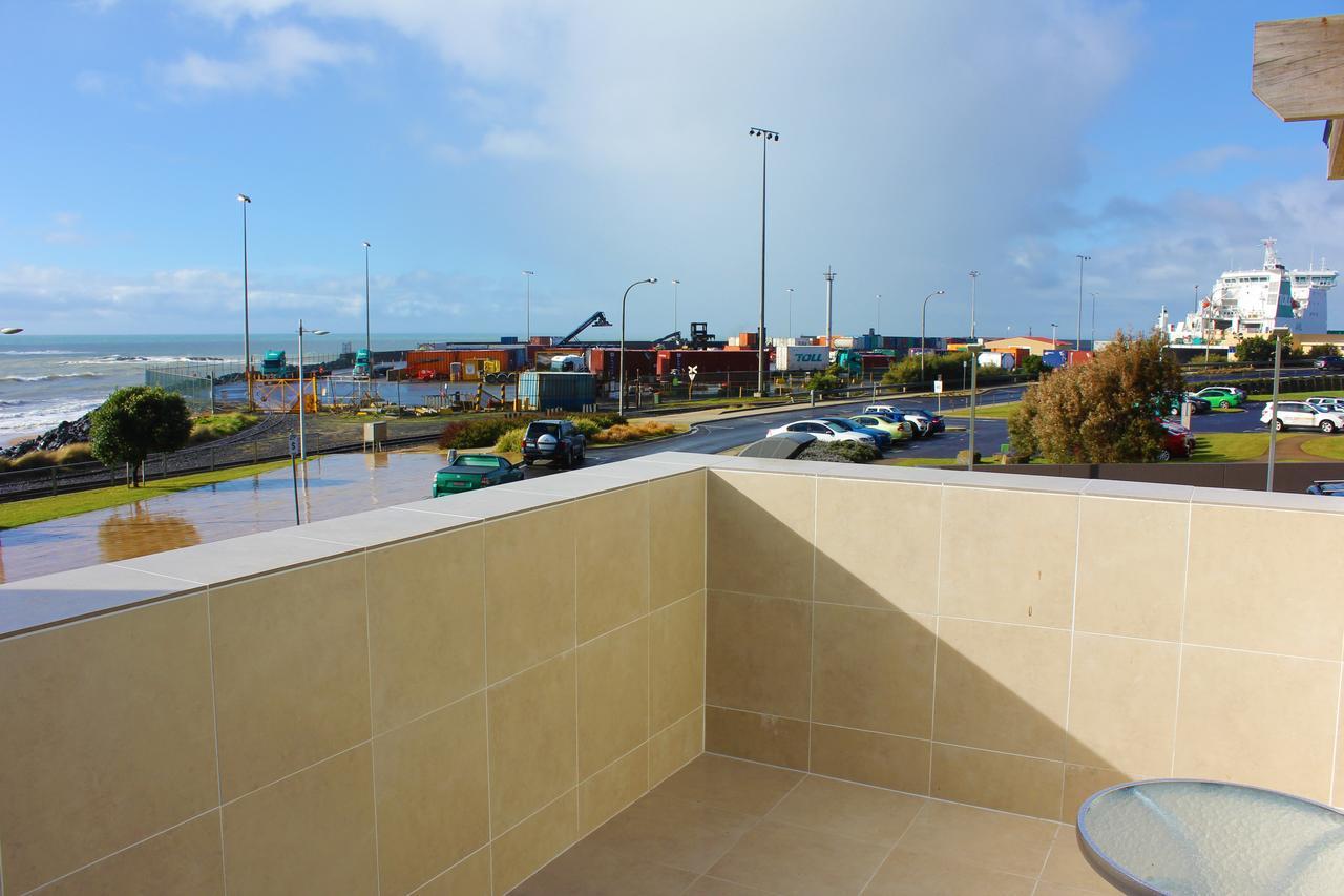 Beach Hotel Burnie Esterno foto