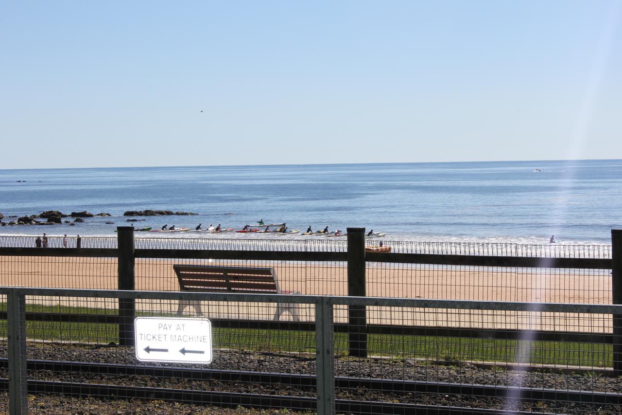 Beach Hotel Burnie Esterno foto