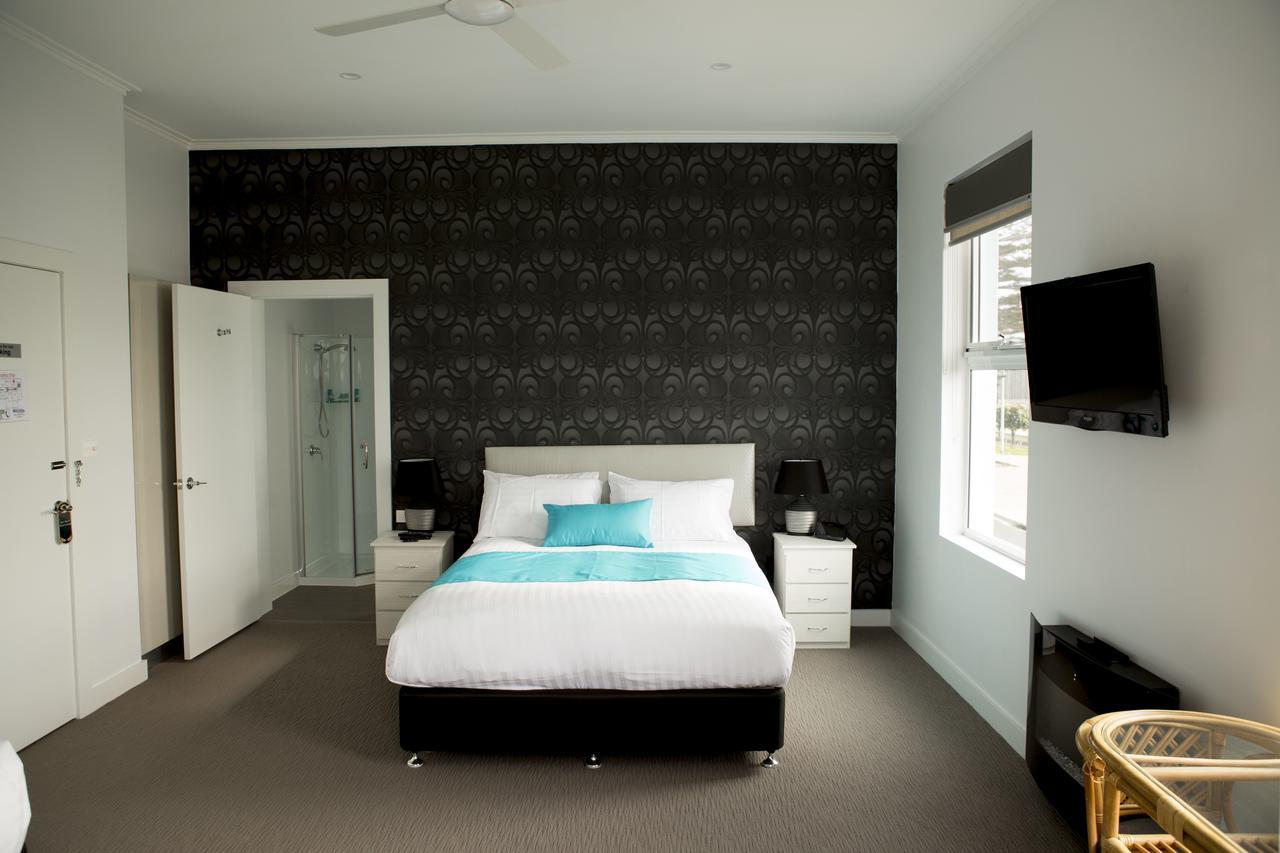 Beach Hotel Burnie Esterno foto