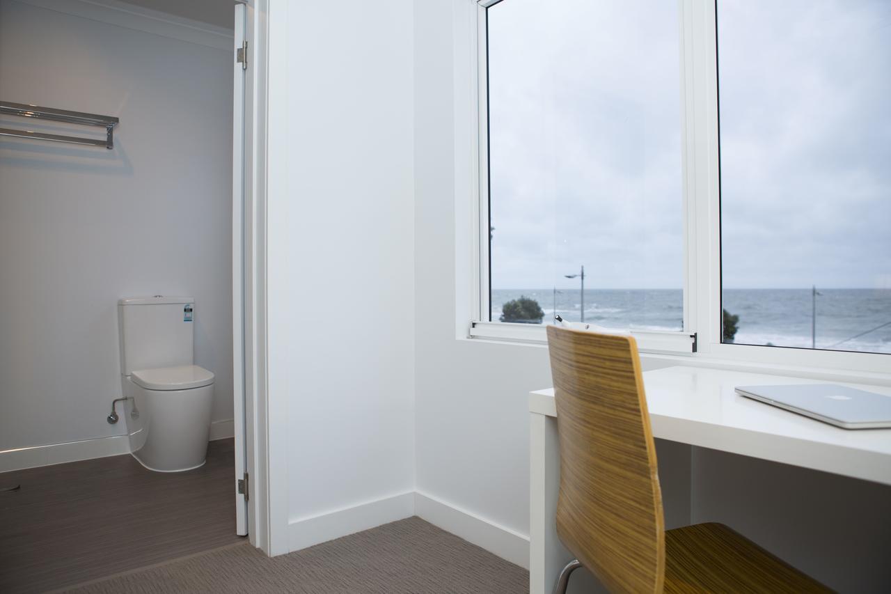 Beach Hotel Burnie Esterno foto