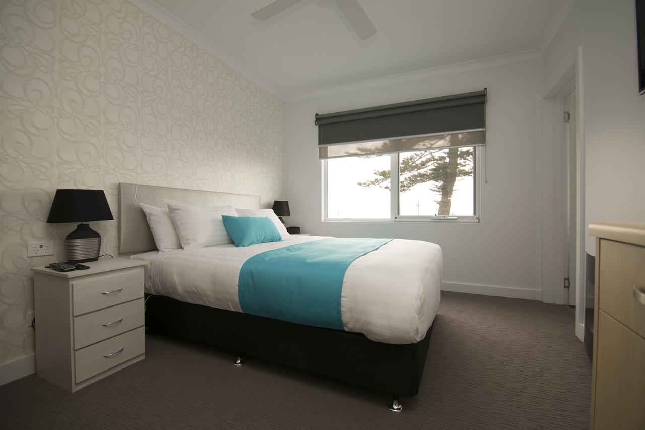 Beach Hotel Burnie Esterno foto