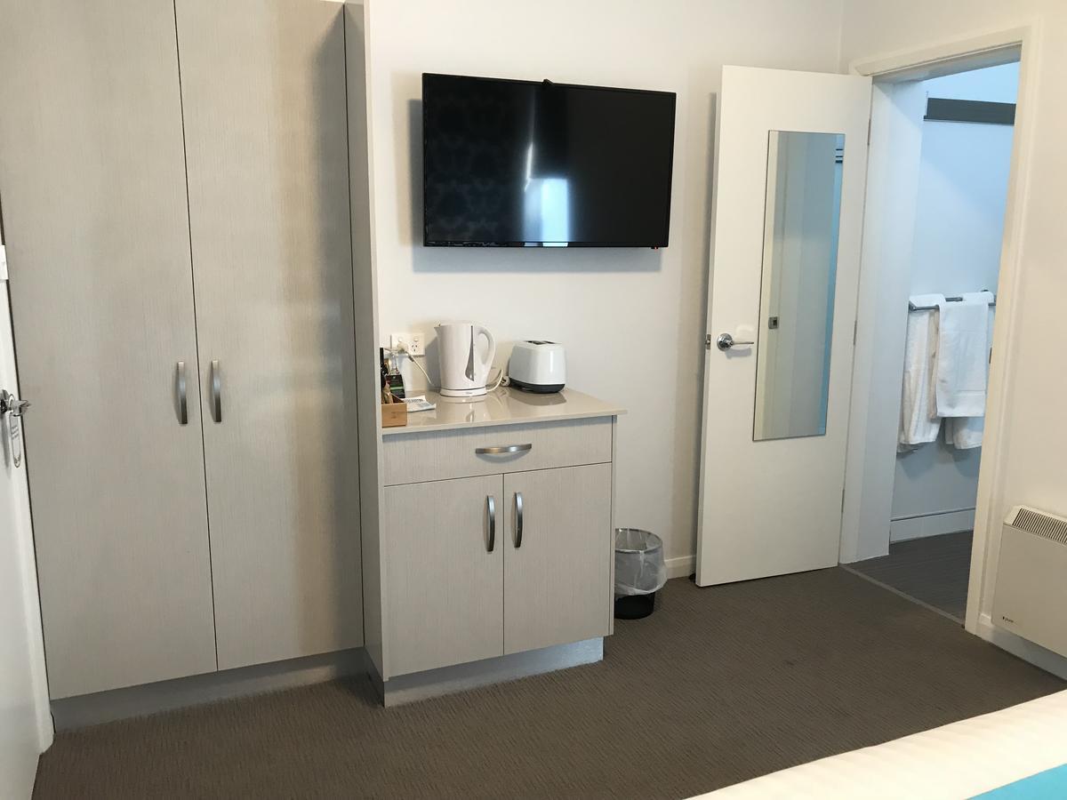 Beach Hotel Burnie Esterno foto